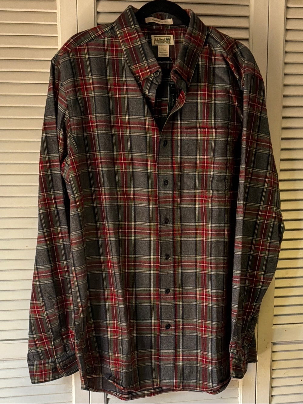 L.L. Bean Men's Red and Gray Plaid Button-Down Shirt L Tall NWT